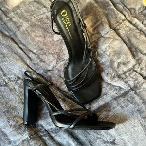 Olivia Elegant Black Strappy Heels